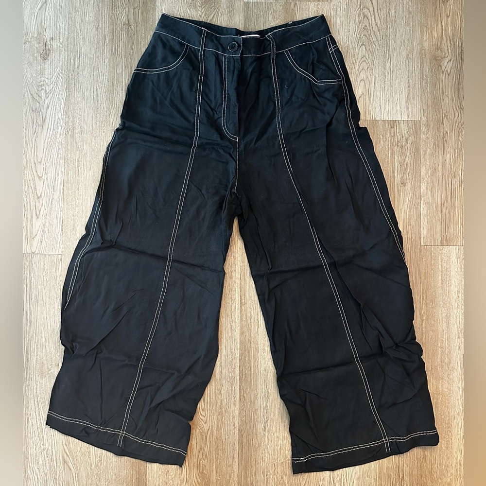 Socialite Flowy Wide Leg Ankle Pants